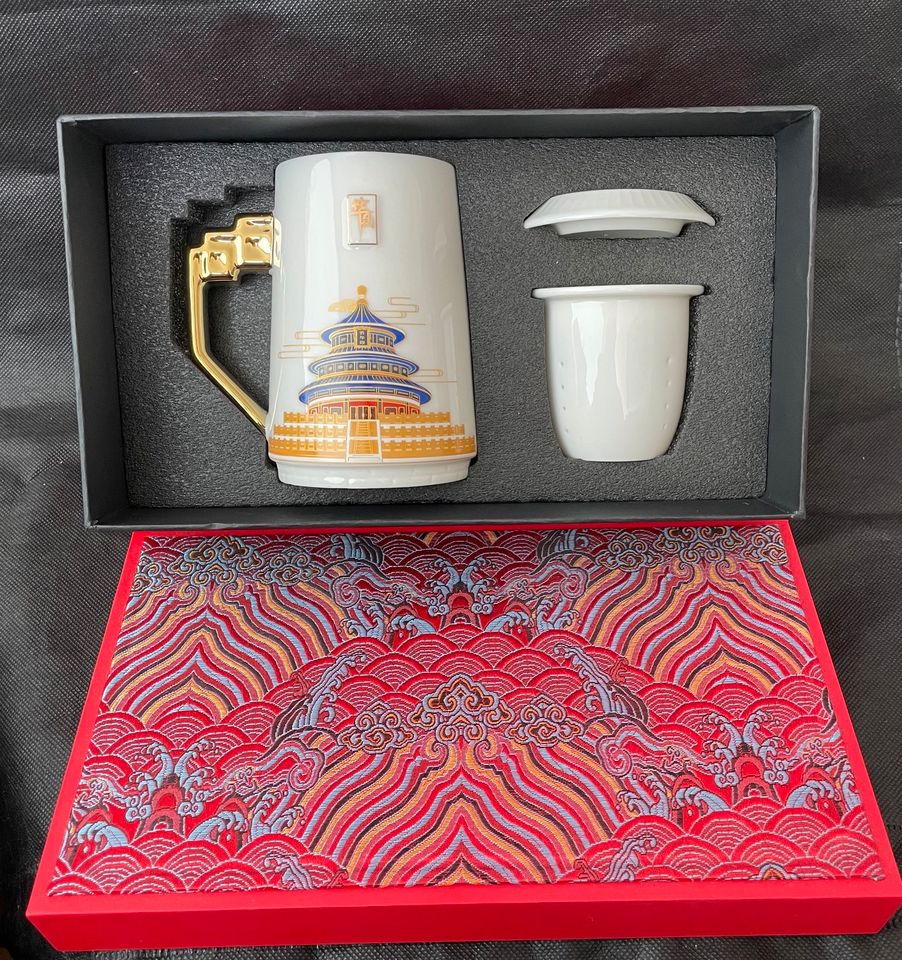 Teetasse aus China Gastgeschenk mit Box in Düsseldorf