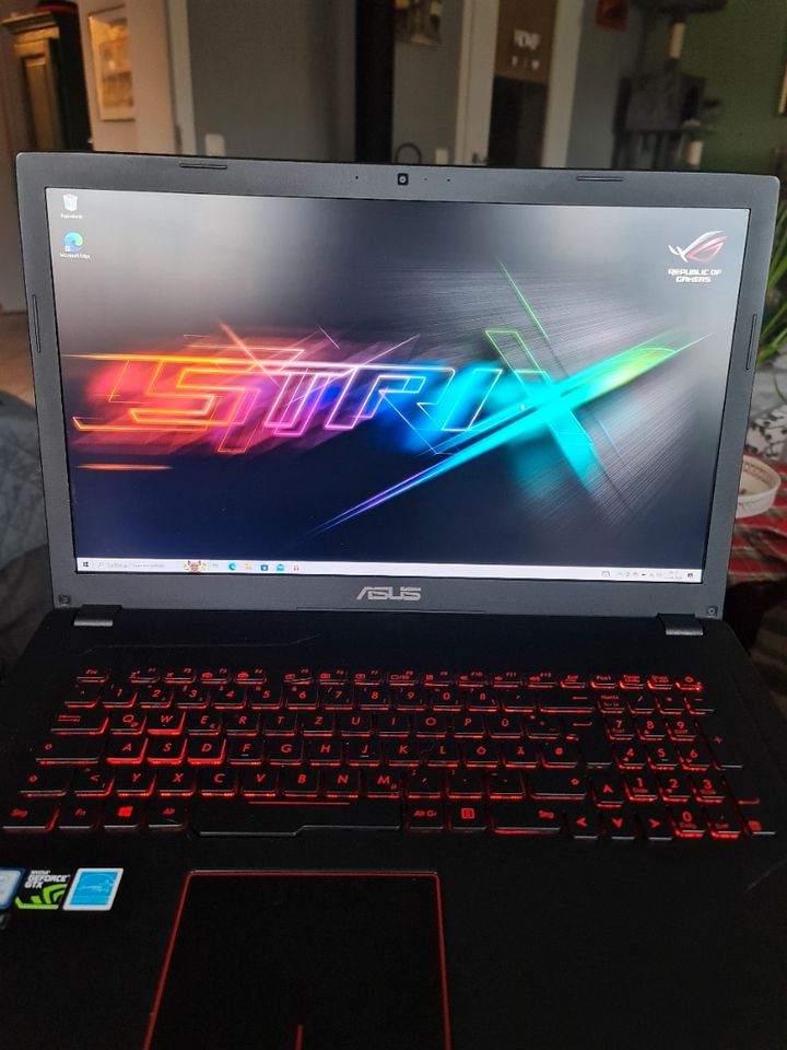 ASUS  STRIX Gaming Notebook FX753V Arbeitsspeicher 16 GB Ram in Niederaichbach