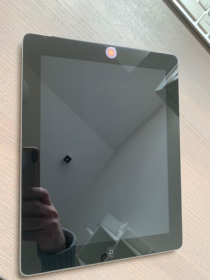 Apple iPad 2nd Gen 64GB WLAN + Cellular, (9,7 Zoll) in Pirna