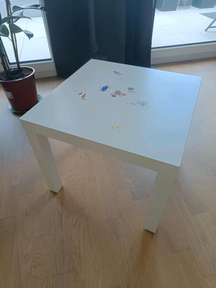 Kleiner Ikea Tisch zu verschenken in Bruchsal