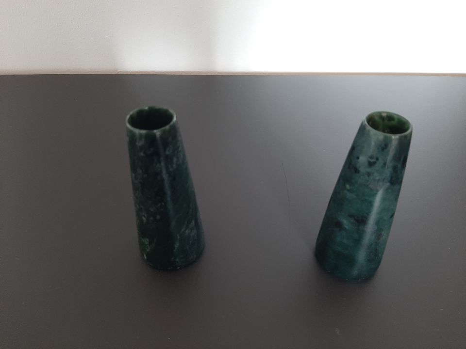 2 x kleine Vase, Jade, Österreich, Edelserpentin in Viechtach