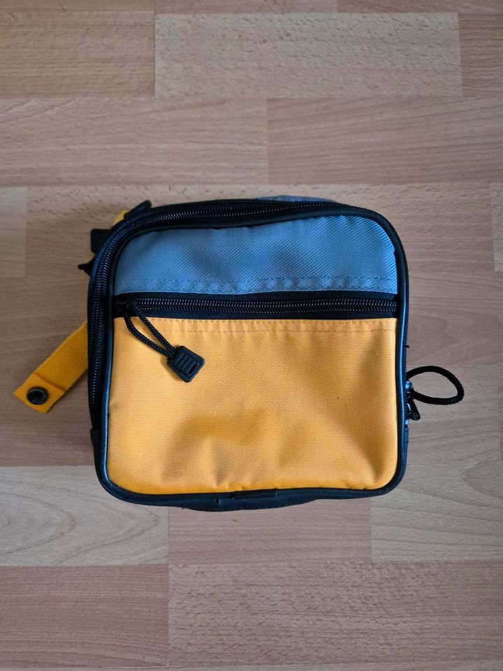 Nintendo Game Boy Tasche in Dortmund