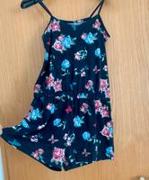 Jumpsuits Playsuits geblümter Overall Trägerjumpsuits Gr. S NKD Sachsen - Görlitz Vorschau