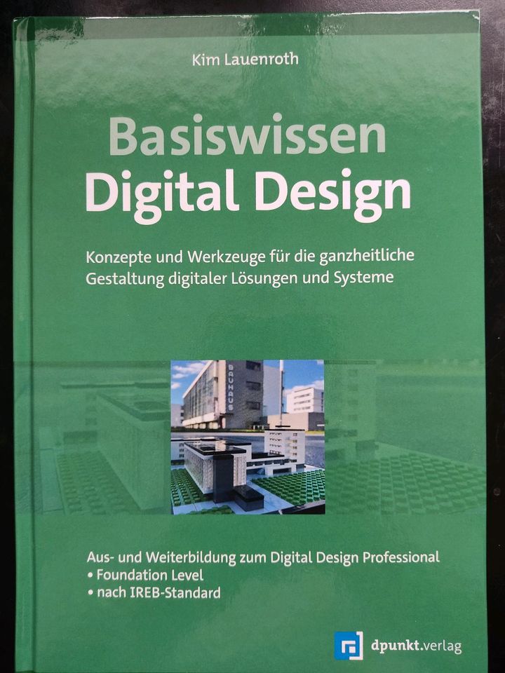 Buch Basiswissen Digital Design in Hamburg