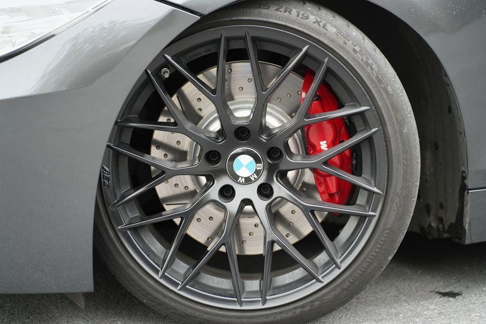 BMW Z4 Schokoladeauto - Alles rund ums Backen: Backformen, Massa