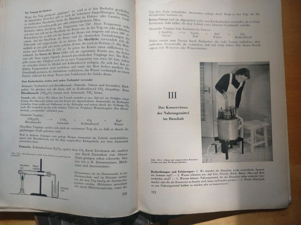 2 Schulbücher von 1956: Chemie / Physik für Mädchen in Köln