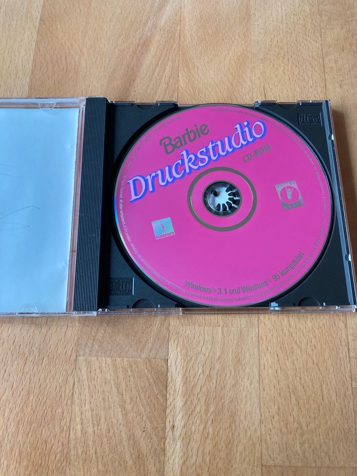 CD Rom Computer Spiel Barbies Druckstudio in Korntal-Münchingen