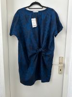 Mango Oversized Oversize Kleid mit Schleife Blumenmuster blau S Frankfurt am Main - Ostend Vorschau