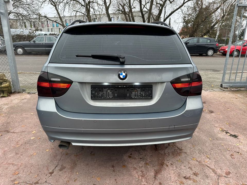 BMW 320d Touring in Berlin