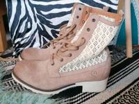 Bronx Sommer Boots Leder Spitze 41 Niedersachsen - Neuenhaus Vorschau