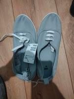 Graue Stoffschuhe in 40 von H&M NEU Baden-Württemberg - Esslingen Vorschau
