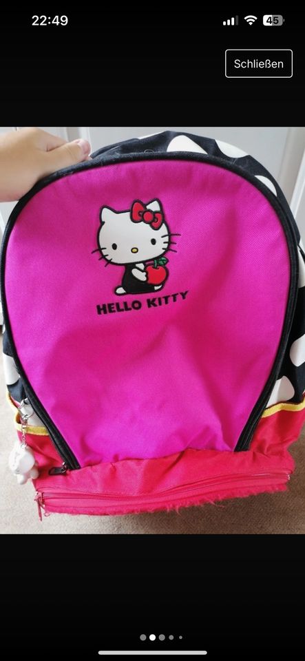 Hello Kitty Rucksack mit Anhänger in Baindt