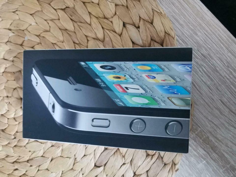 Iphone 4S 16GB in sehr gutem Zustand inkl OVP in Schwerte