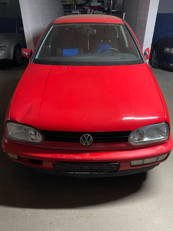 Golf 3, 1,8 Automatik, 114000 km Original, Servolenkung, ZV, EFH in Marl