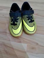 Nike Fußballschuhe/ Hallenschuhe/ Turnschuhe Größe 28 Bayern - St. Oswald Vorschau