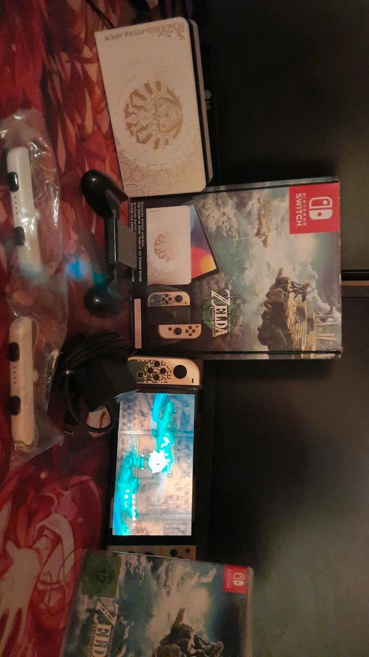 Switch oled Zelda totk edition + tears of the kingdom spiel in Isselburg