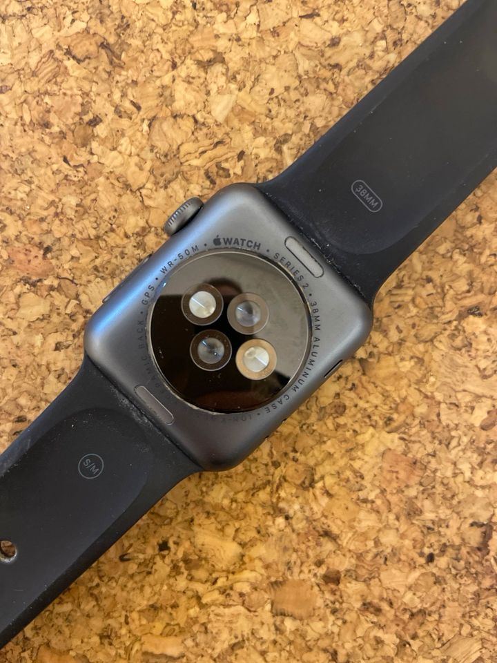 Apple Watch Series 2 38mm Space Grey in Wolfsburg