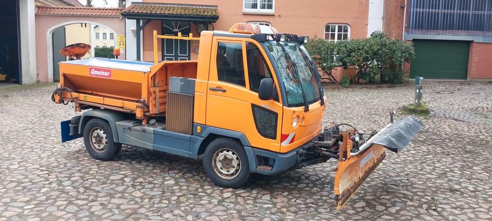 Multicar M30 Fumo kurz 4x4 Kommunalfahrzeug Winterdienst in Hamburg