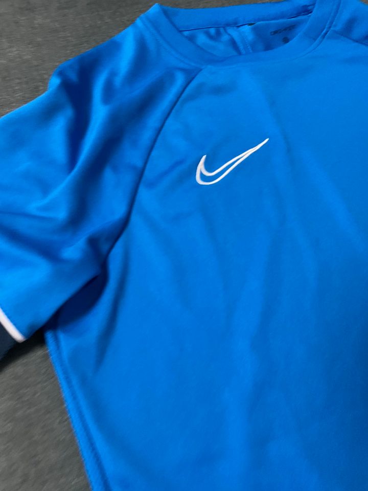 Nike tshirt in Pforzheim