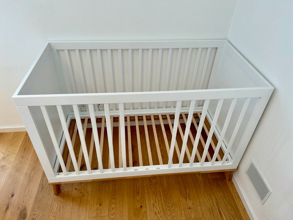 Babybett Kinderbett Vivo 70x140 inkl. Matratze in Kolbermoor