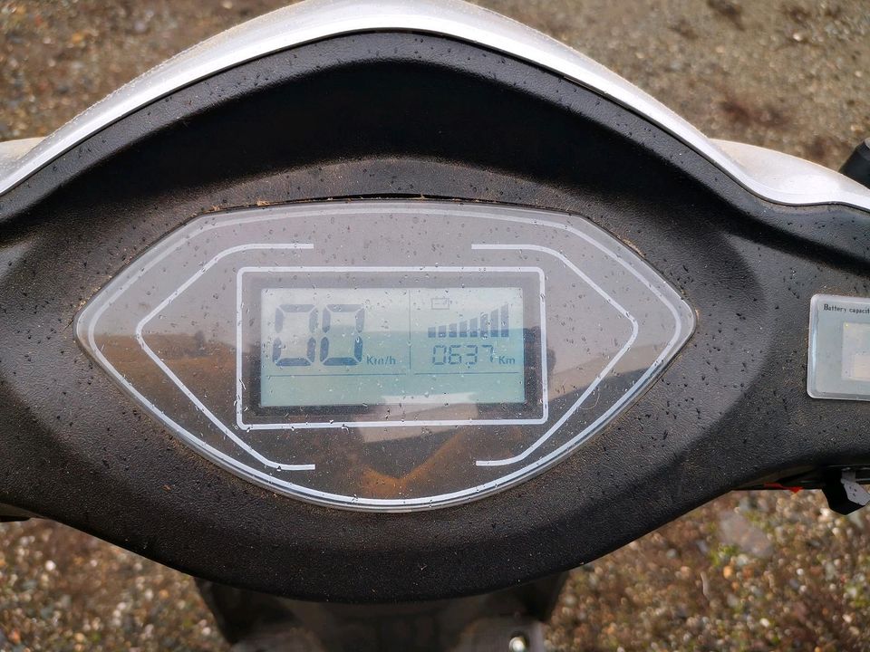 Kleinkraftrad/Roller (dreiräd.) bis 28 km/h in Zeulenroda