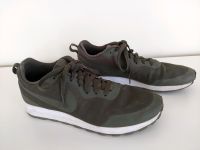 Nike Sneakers oliv Gr 42,5 Baden-Württemberg - Ulm Vorschau