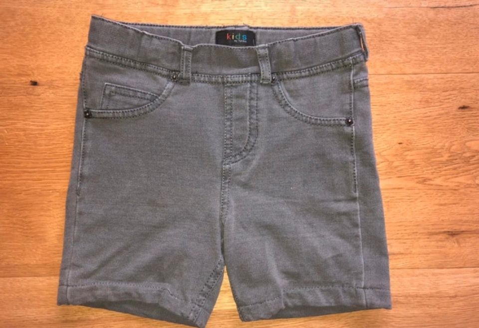 Mädchen Shorts kurze Hose Kids by Tchibo Gr. 110/116 in Hamburg