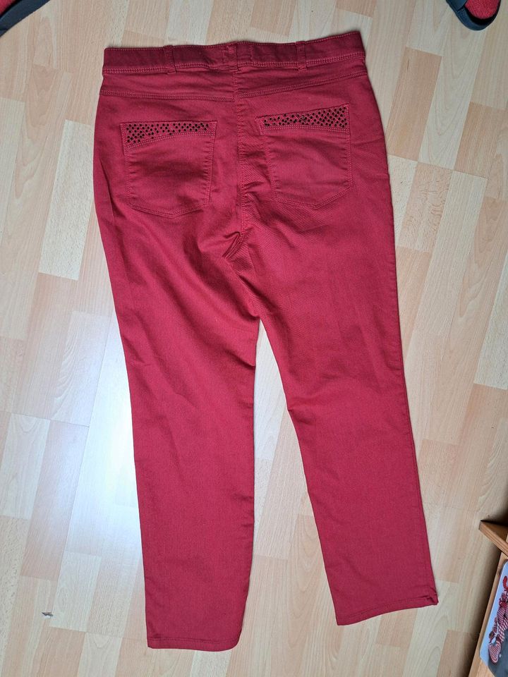 ❤️Damen Jeans strech rot Gr.4042 5€ in Büchen