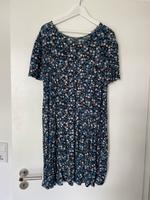 Kleid / Blumenkleid / Asos / 44 / XXL / Sommerkleid Thüringen - Erfurt Vorschau