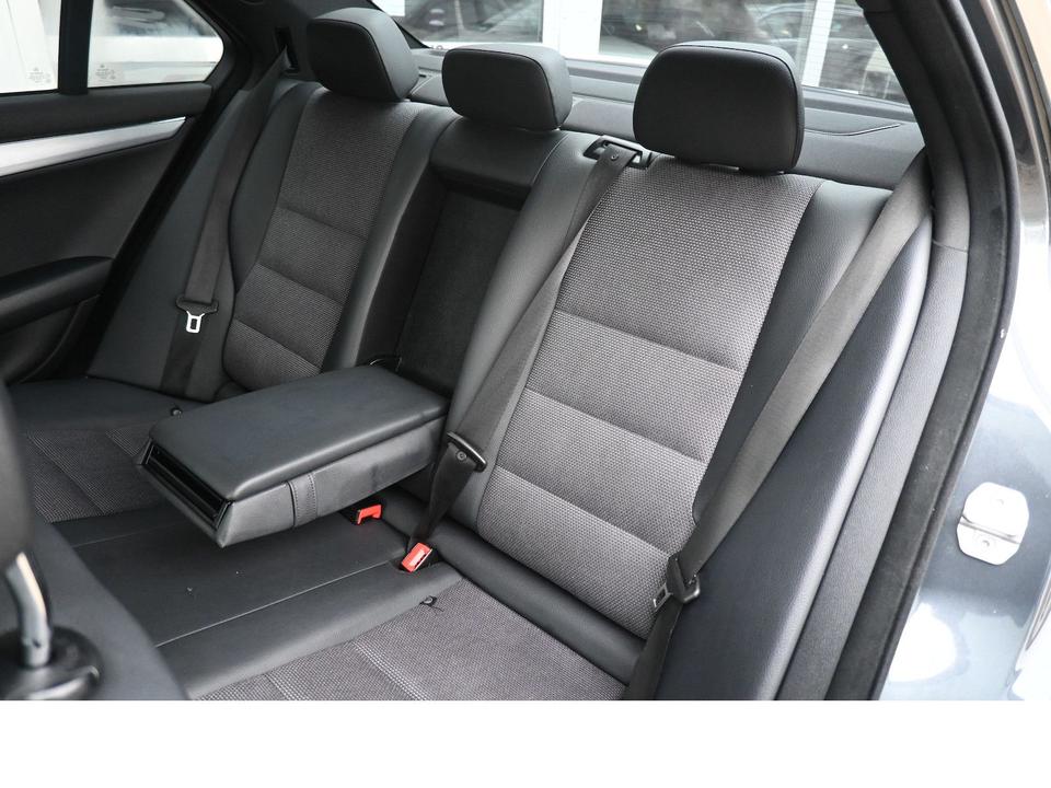 Mercedes-Benz C 350 CDI BE *Avantgarde* 7G-Aut AMG NAVI Leder in Seevetal