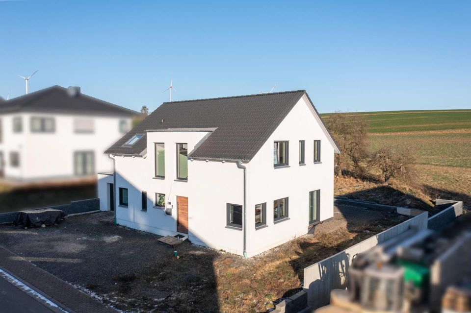 Energieeffizientes Familienhaus in malerischer Feldrandlage als Alternative zum Neubau in Horn