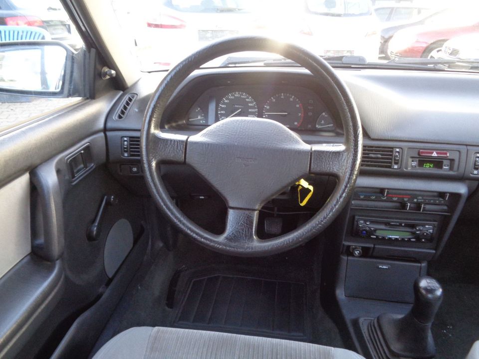 Mazda 323 Rentner u. Garagenfahrzeug,elektr. Schiebeda in Hiltrup