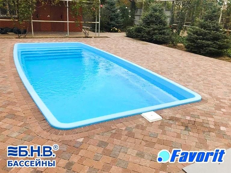 GFK Pool Schwimmbecke 7.6x3.5x1.5 vom Hersteller in Stuttgart