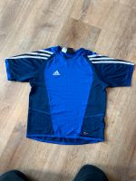 Schönes Adidas T-Shirt Größe 140 Nordrhein-Westfalen - Recklinghausen Vorschau