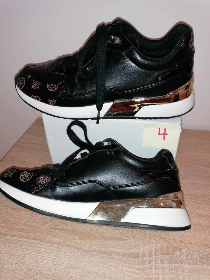 Damen Sneaker Moxea Marke: GUESS Gr. 39 Farbe: Schwarz (Verkaufsn in Wallenhorst