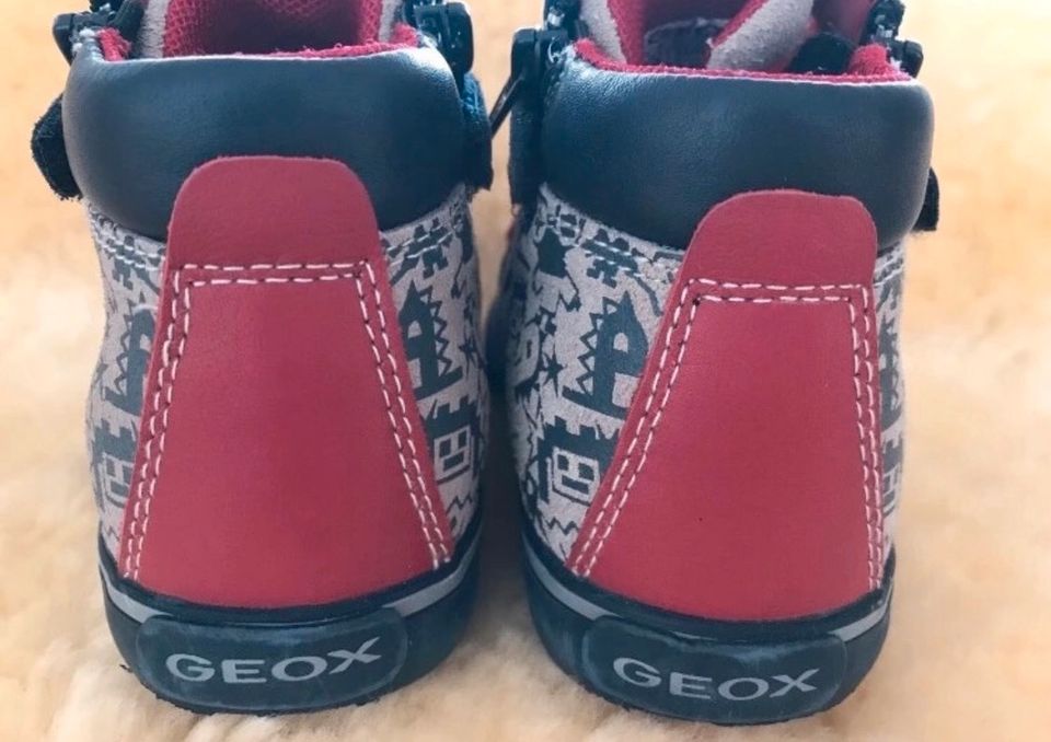 Top Echtleder Sneakers Reißverschluss weich Geox Gr.25 in Düsseldorf