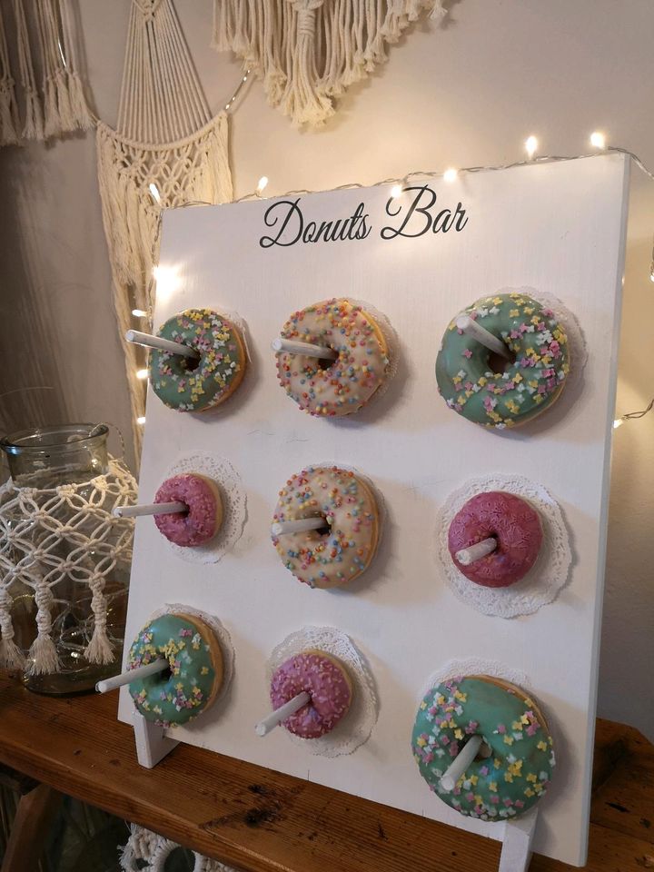 Donutwall Donutbars Donuthalter Hochzeit Geburtstag Feier Deko in Keltern