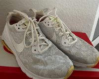 Nike Schuhe, Damen, Weiß 38,5 Niedersachsen - Wathlingen Vorschau