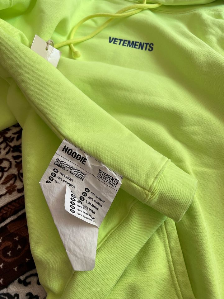 Vetements Hoodie in Köln