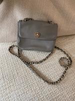 Echtleder Tasche von ABRO m goldener Kette - Kleine Tasche beige Nordrhein-Westfalen - Neuss Vorschau