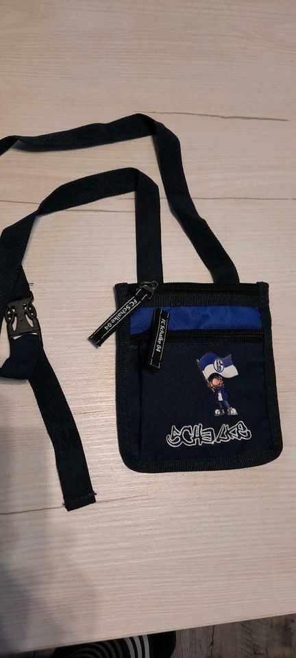 Schalke S04 Brustbeutel Brusttasche Umhänge Tasche in Essen