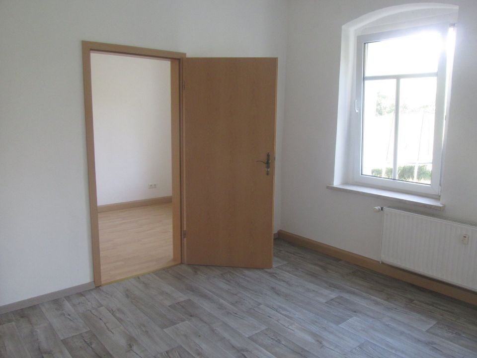 2 Raum Wohnung im Erdgeschoß in Luckenau von Privat in Zeitz