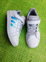 Adidas Grand Court Größe 32 silber irisierend Schuhe Sneaker Bayern - Hohenpolding Vorschau