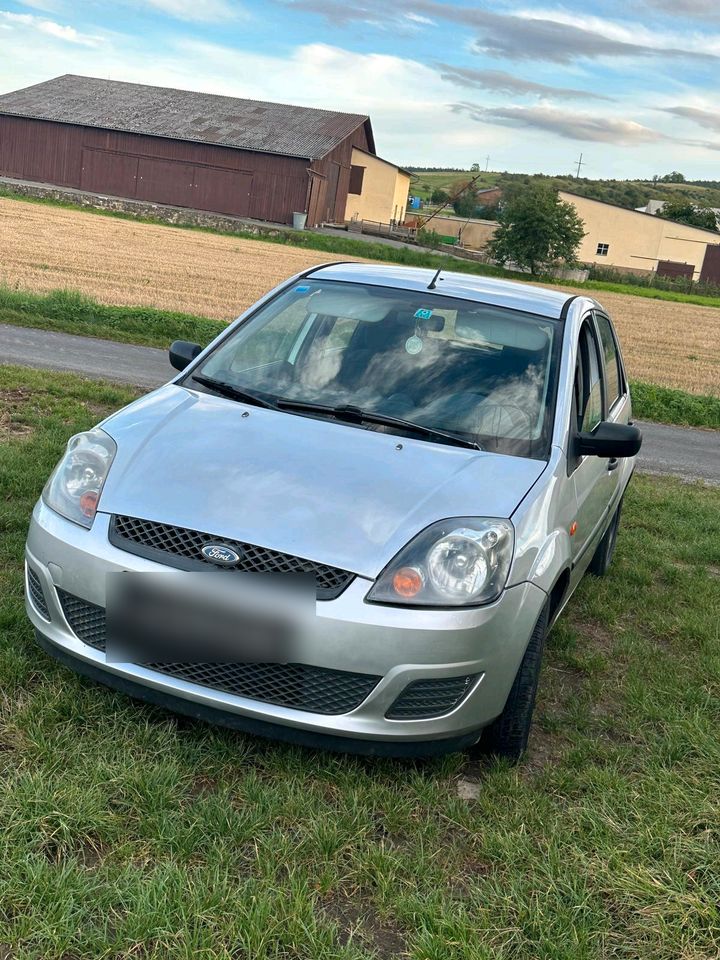 Ford fiesta in Ostheim