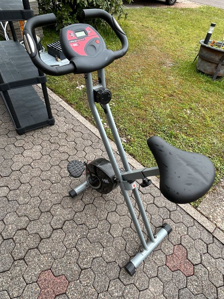 Crosstrainer zu verkaufen in Heusweiler