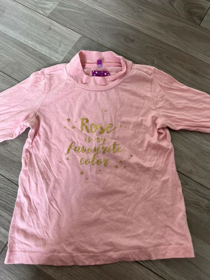 Rose farbenes Langarmshirt von Pocopiano, Gr. 128 in Panketal