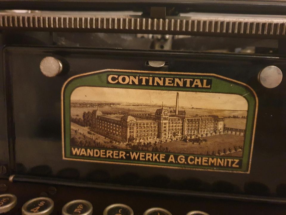 Continental Schreibmaschine antik schwarz vintage in Hamburg