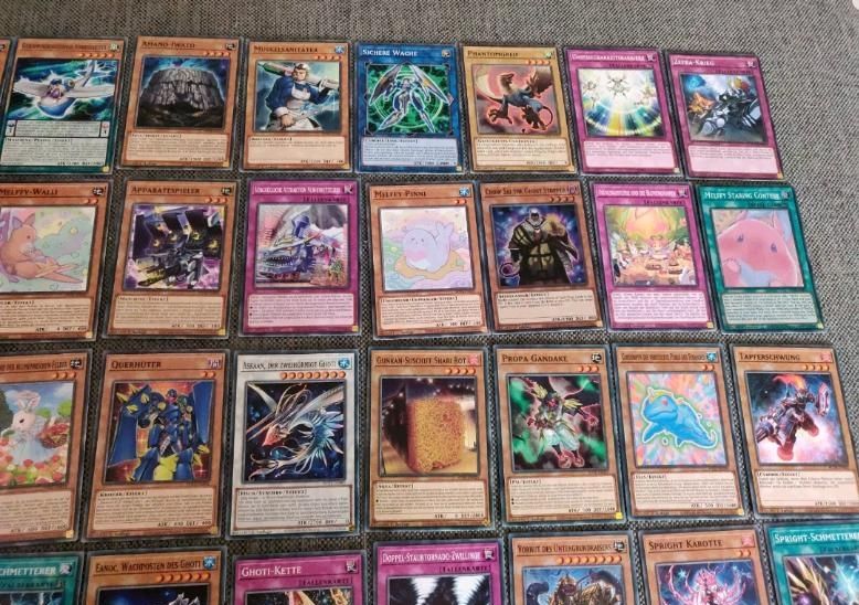 Yu-Gi-Oh Karten Sammelkarten Deck Monster Ungeheuer Booster Packs in Ilmenau