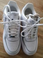 NEU Nike AF 1, weiss mit Silber, Gr. 40, US 8.5 Baden-Württemberg - Ilvesheim Vorschau