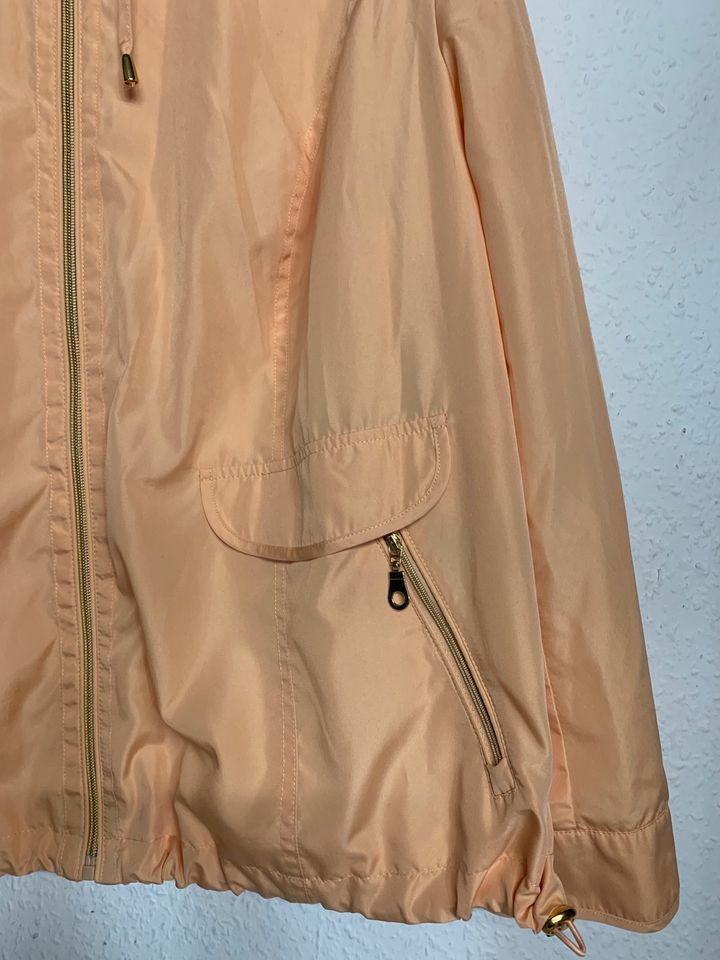 NEUWERTIG/LAURA KENT JACKE von KLINGEL/Größe L-XL/Regenjacke in Berlin